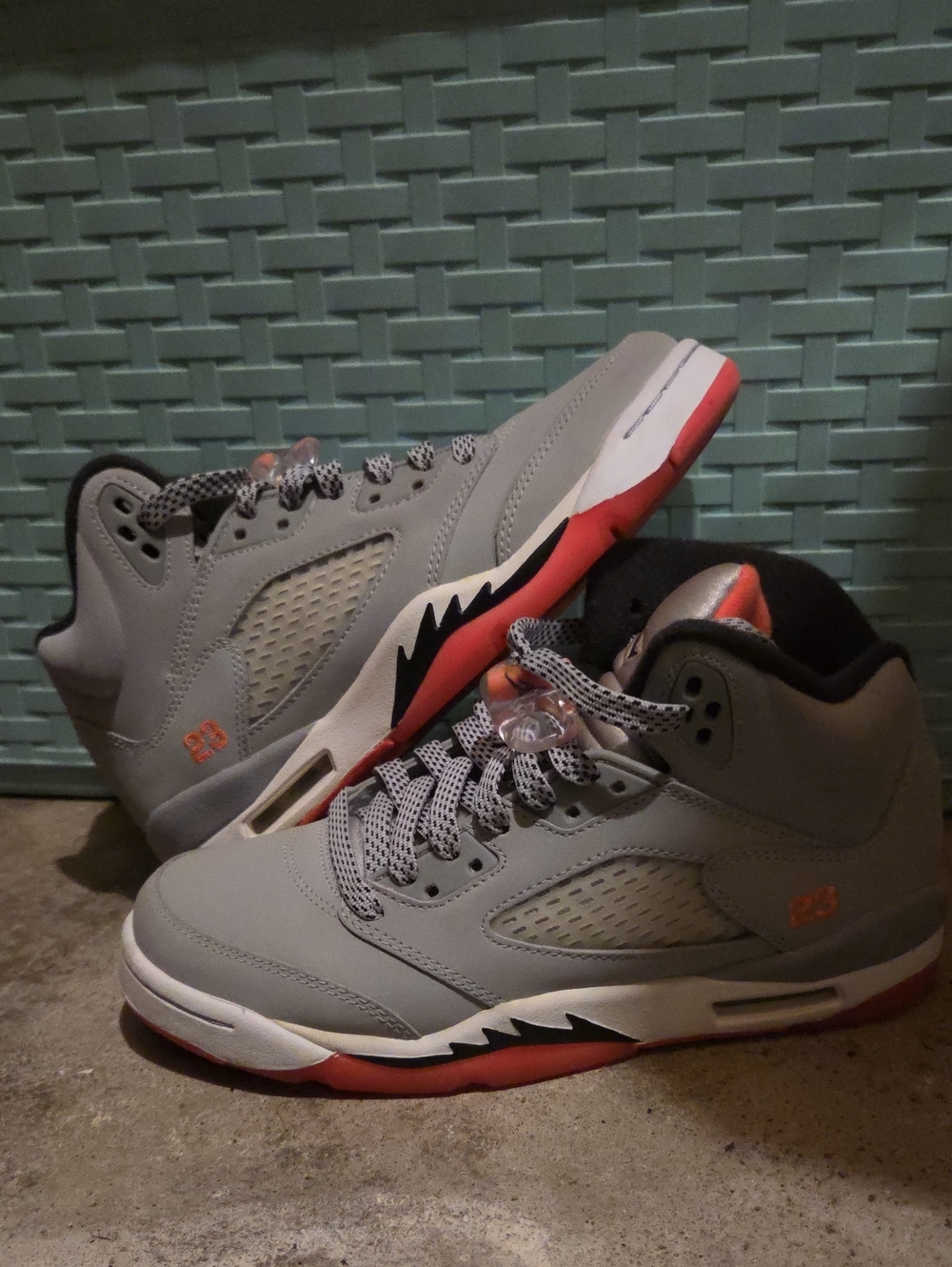 Jordan Kids Gray and Red Retro Sneakers
